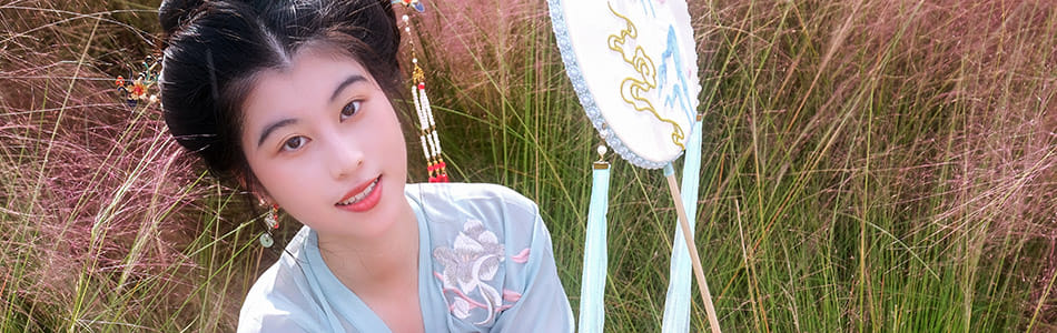 欢乐海岸,粉黛子