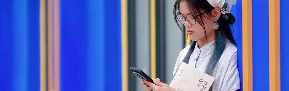 2024-10-26,梅拉尼亚小镇