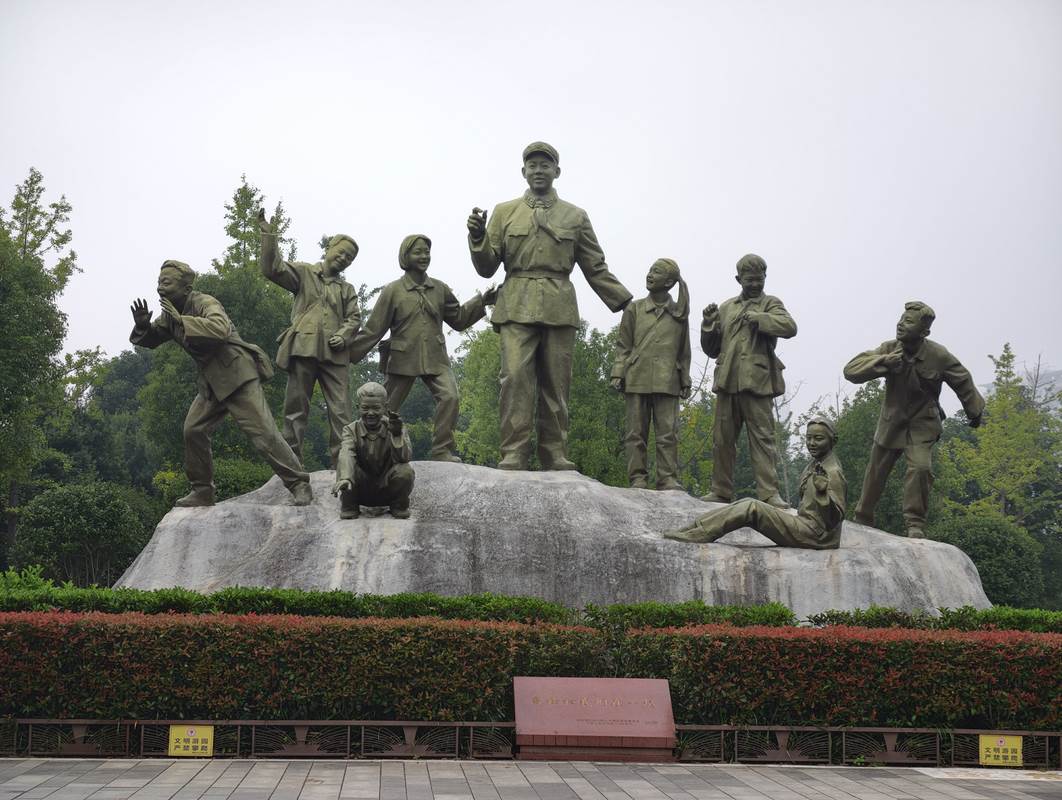 083846.jpg 083846.jpg