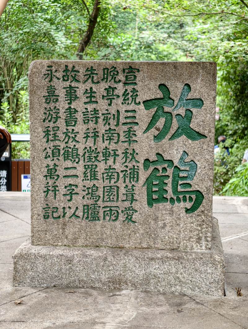 095755.jpg 095755.jpg
